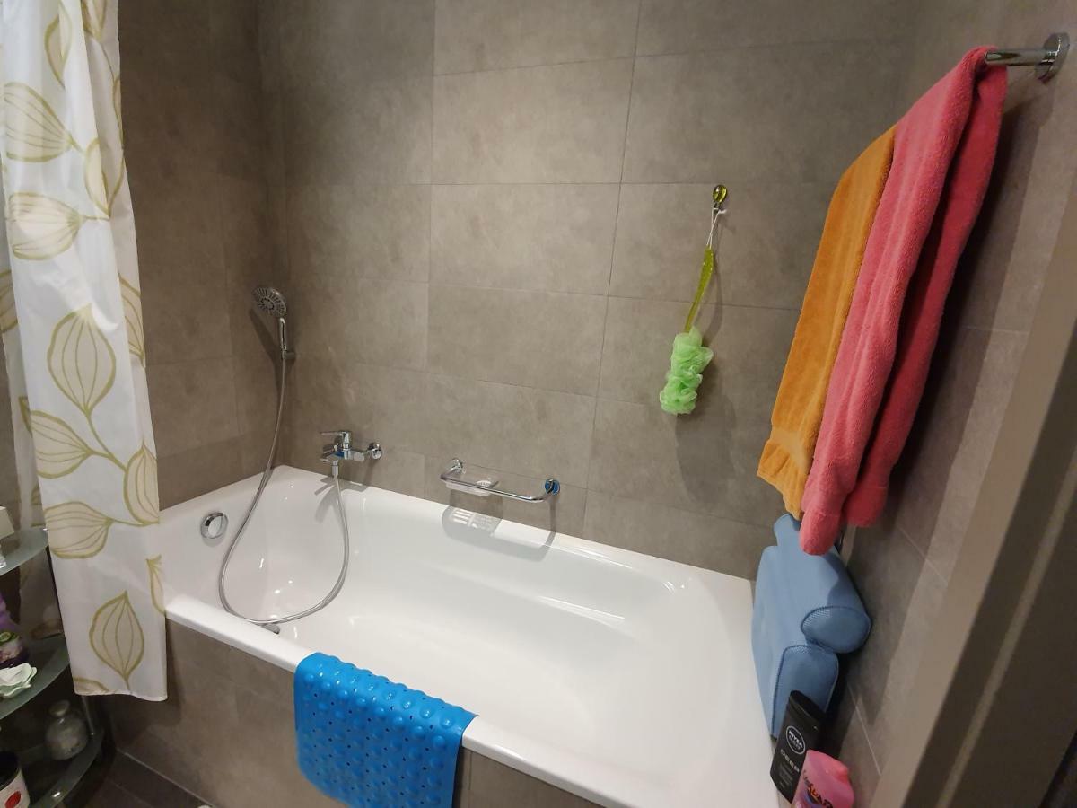 Chambre Aux Bord De L'Areuse エクステリア 写真