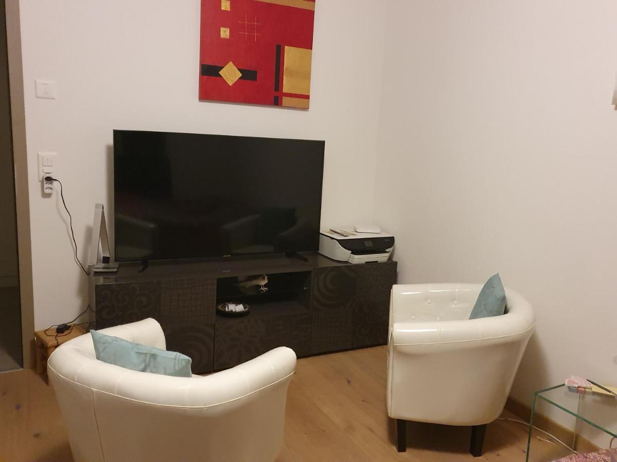 Chambre Aux Bord De L'Areuse エクステリア 写真